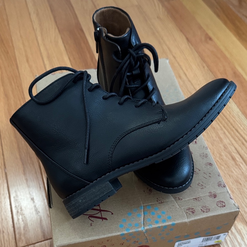 Eurosoft Black Boots